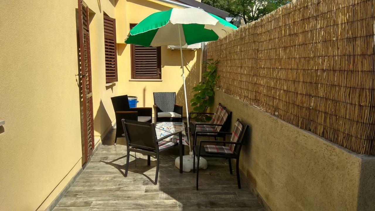 Lusyhouse Pula Exterior foto